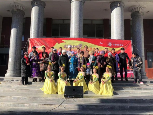 甘肅演藝集團敦煌藝術(shù)團到甘肅邊境縣開展2021年省級政府購買“我們的中國夢”文化進(jìn)萬家暨“隴原紅色文藝輕騎兵”惠民演出